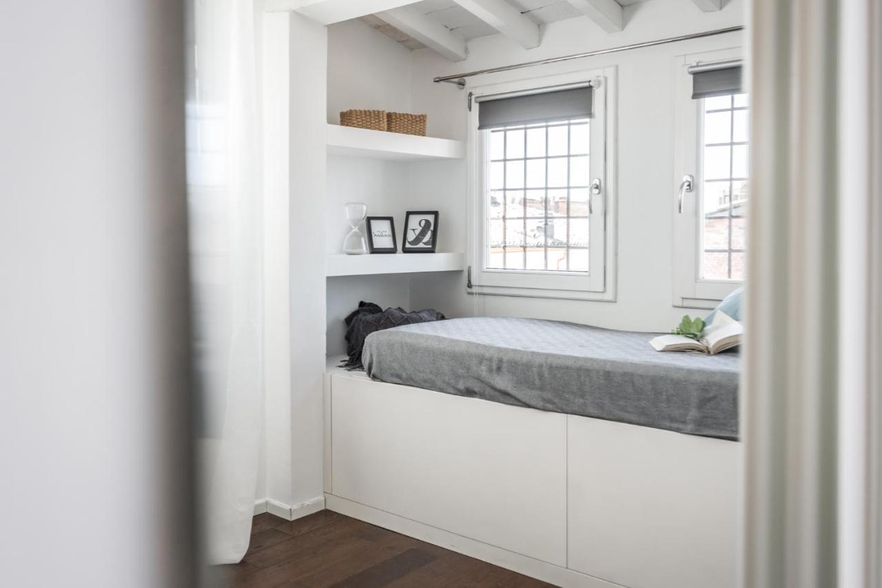 مودينا Emilia Suite Urban المظهر الخارجي الصورة