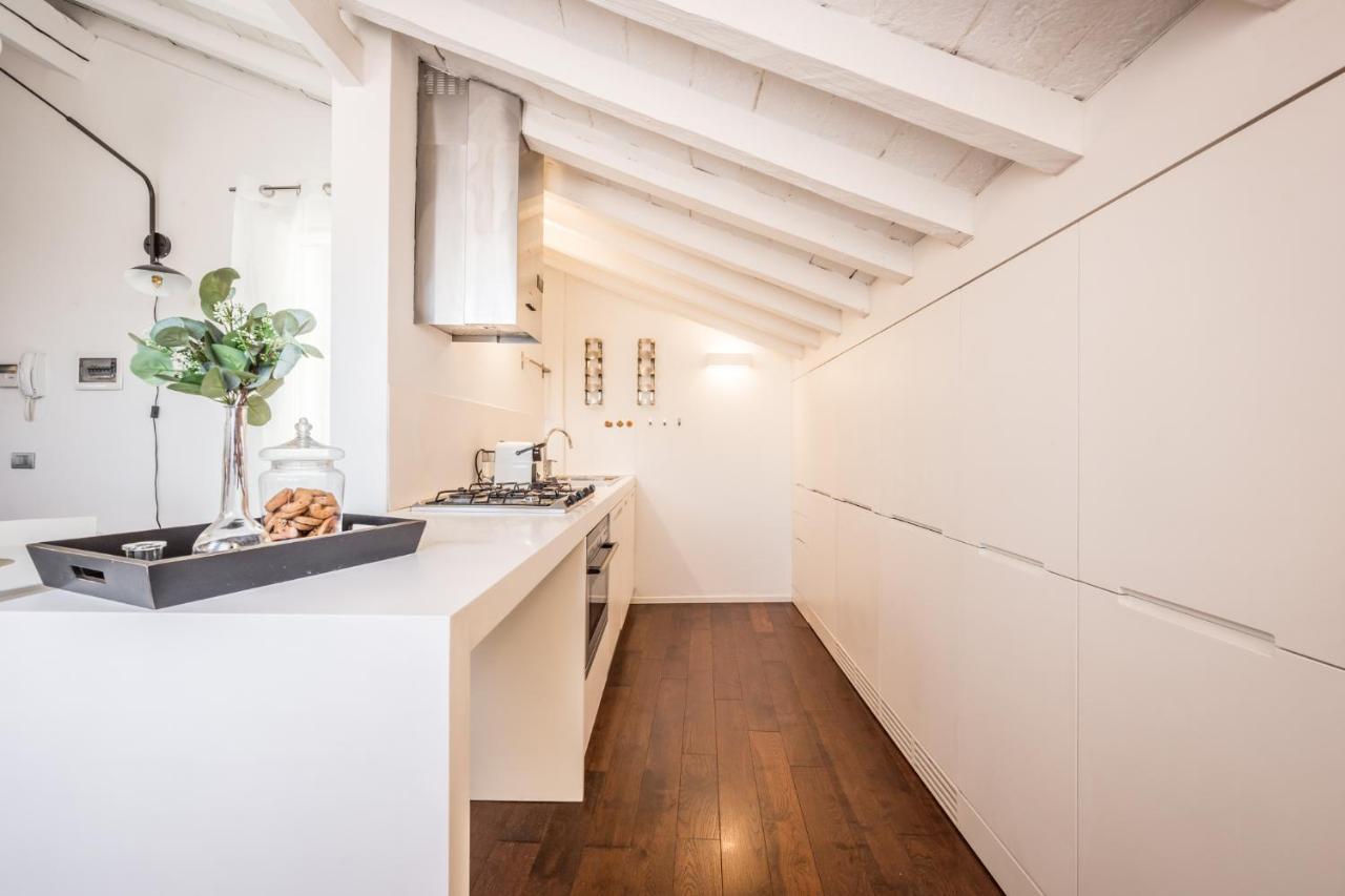 مودينا Emilia Suite Urban المظهر الخارجي الصورة